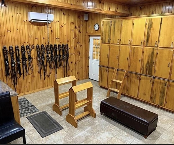 tack room-min